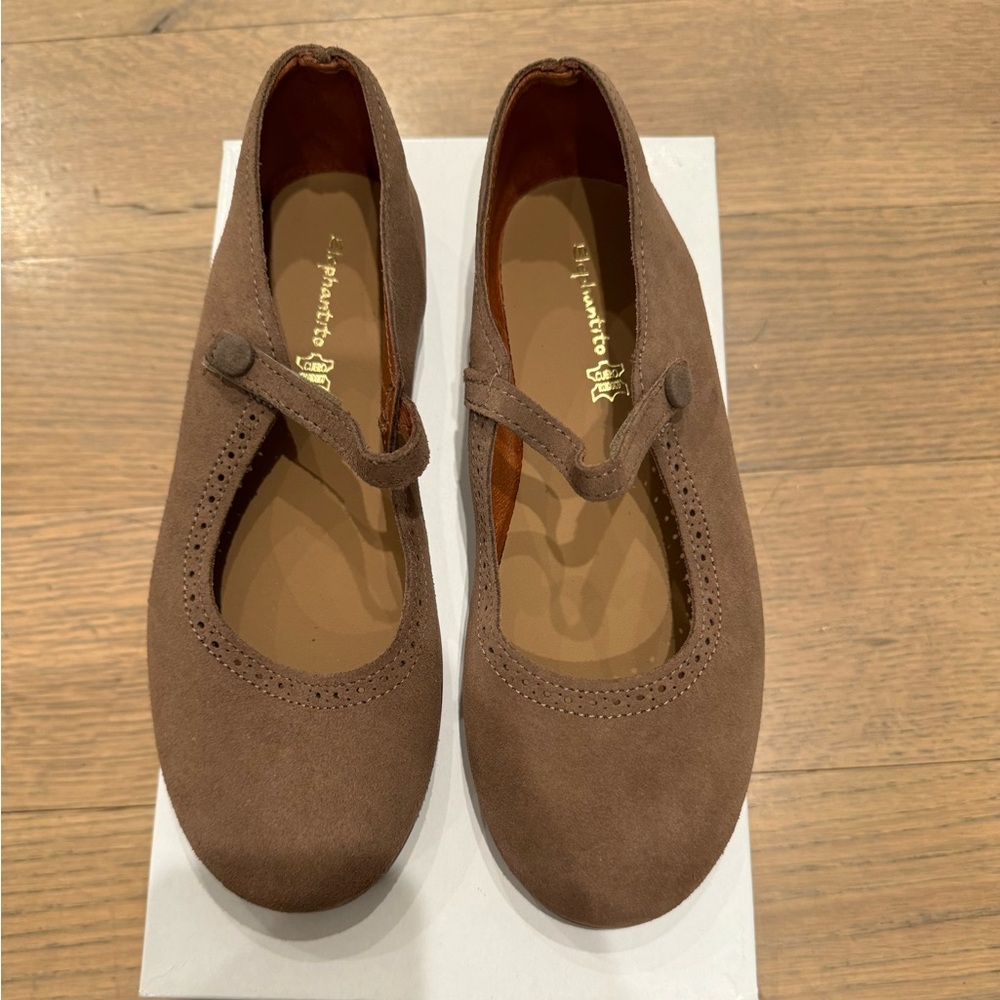 Elephantito girls beige suede Velcro strap Mary Jane, NWT and box